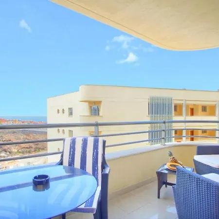 Captivating 1-bed In Adeje