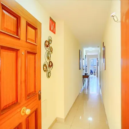 Captivating 1-bed In Adeje
