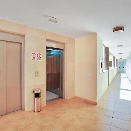 Captivating 1-bed In Adeje *